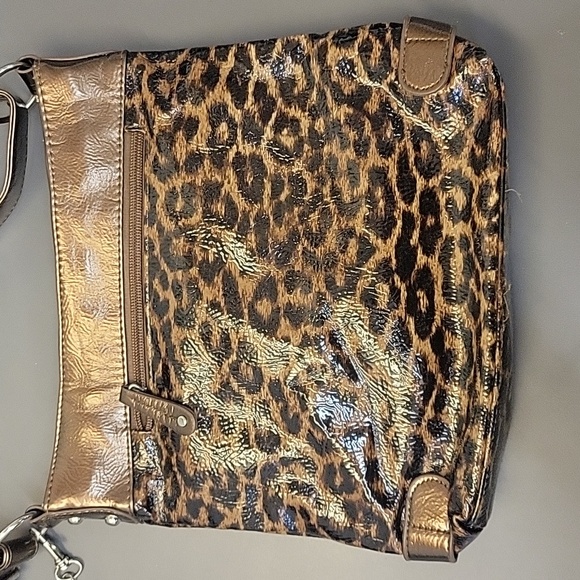 Leopard Print Crossbody Purse - Picture 3 of 8